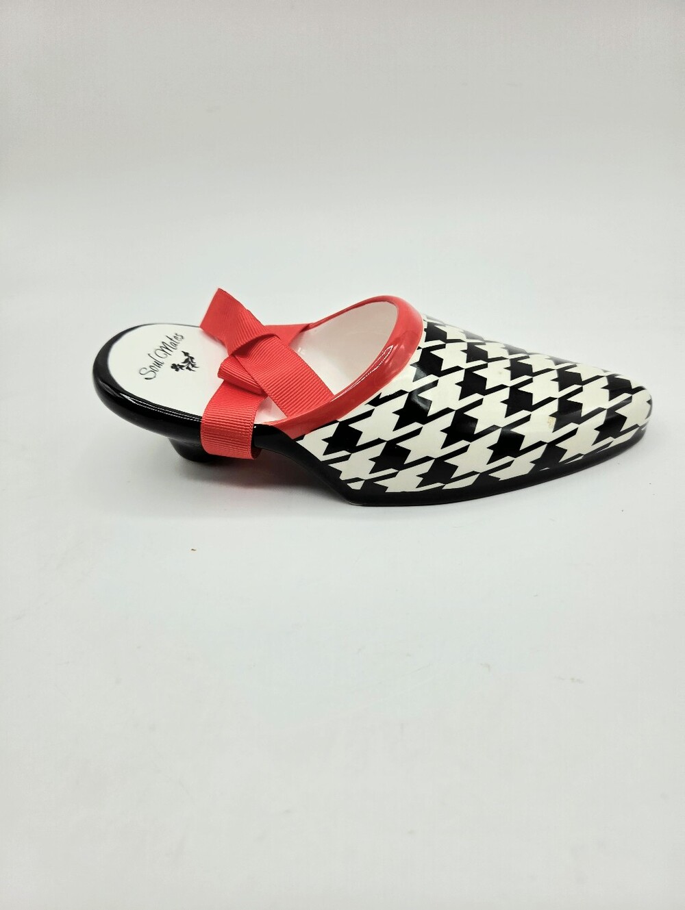 Brownlow Gifts Soul Mates, Red Bow Houndstooth Ceramic Shoe Figurine